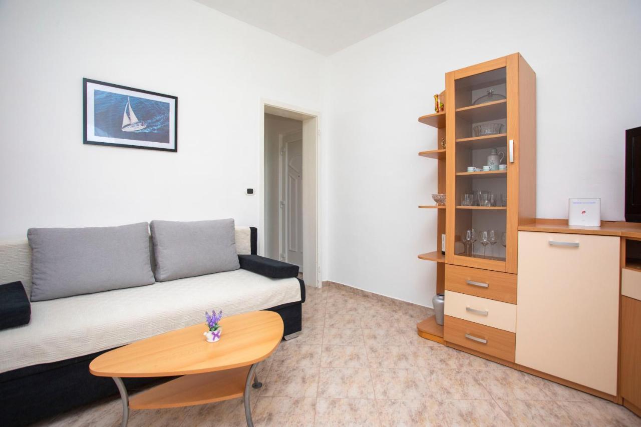 Apartman Lidija Koromacno Exterior photo